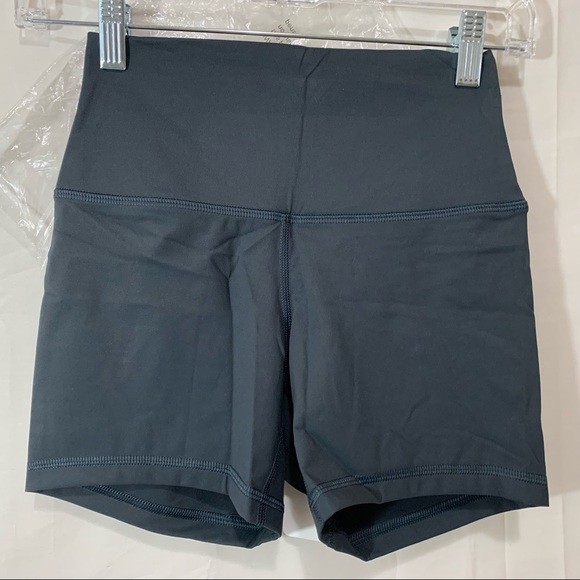 CRZ YOGA Nakedfeel Shorts 4'' Yoga Shorts Size XS(0/2) in Melanite - Picture 7 of 9